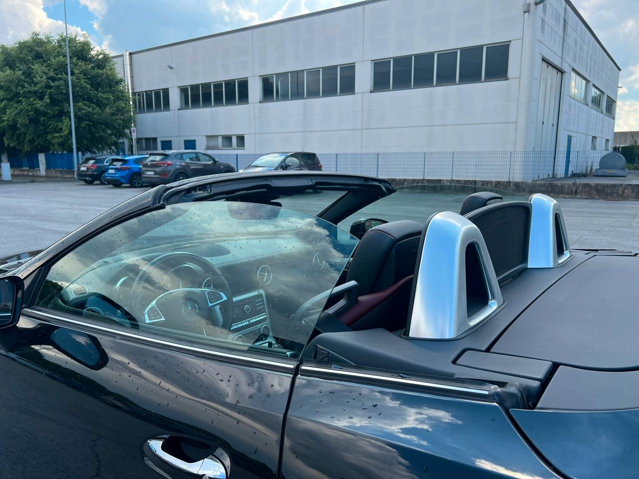 Mercedes-benz SLC 300 AMG line
