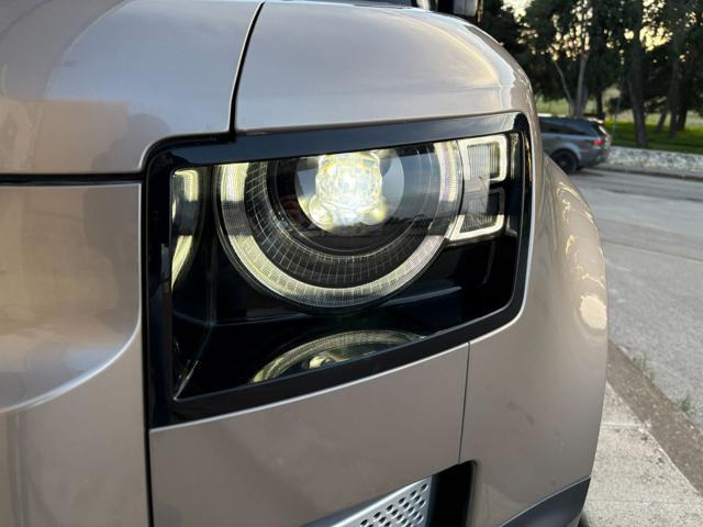 LAND ROVER Defender 110 3.0D I6 200 CV AWD Auto SE 7 POSTI