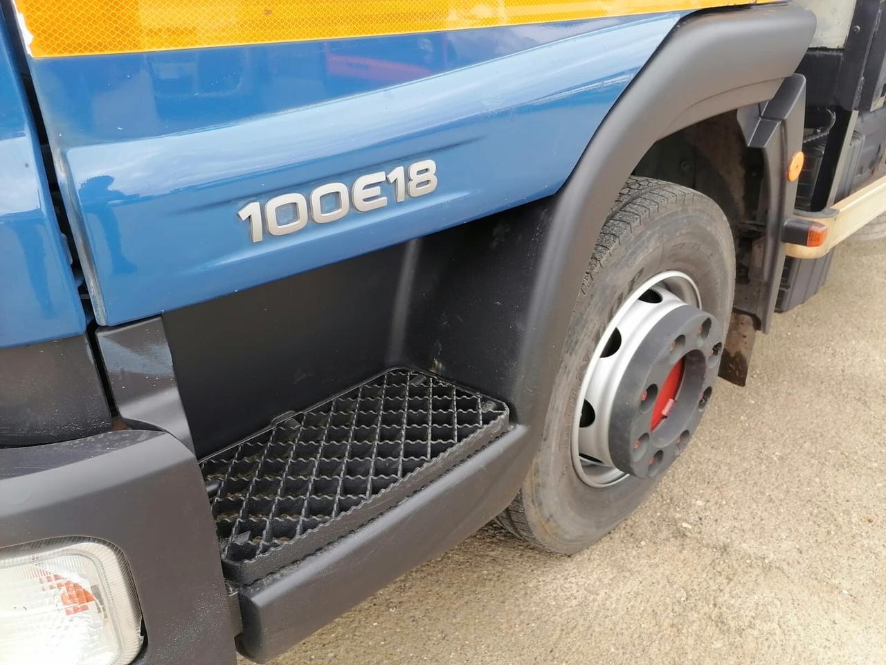 Iveco Eurocargo 100 e 18 - Carrellone
