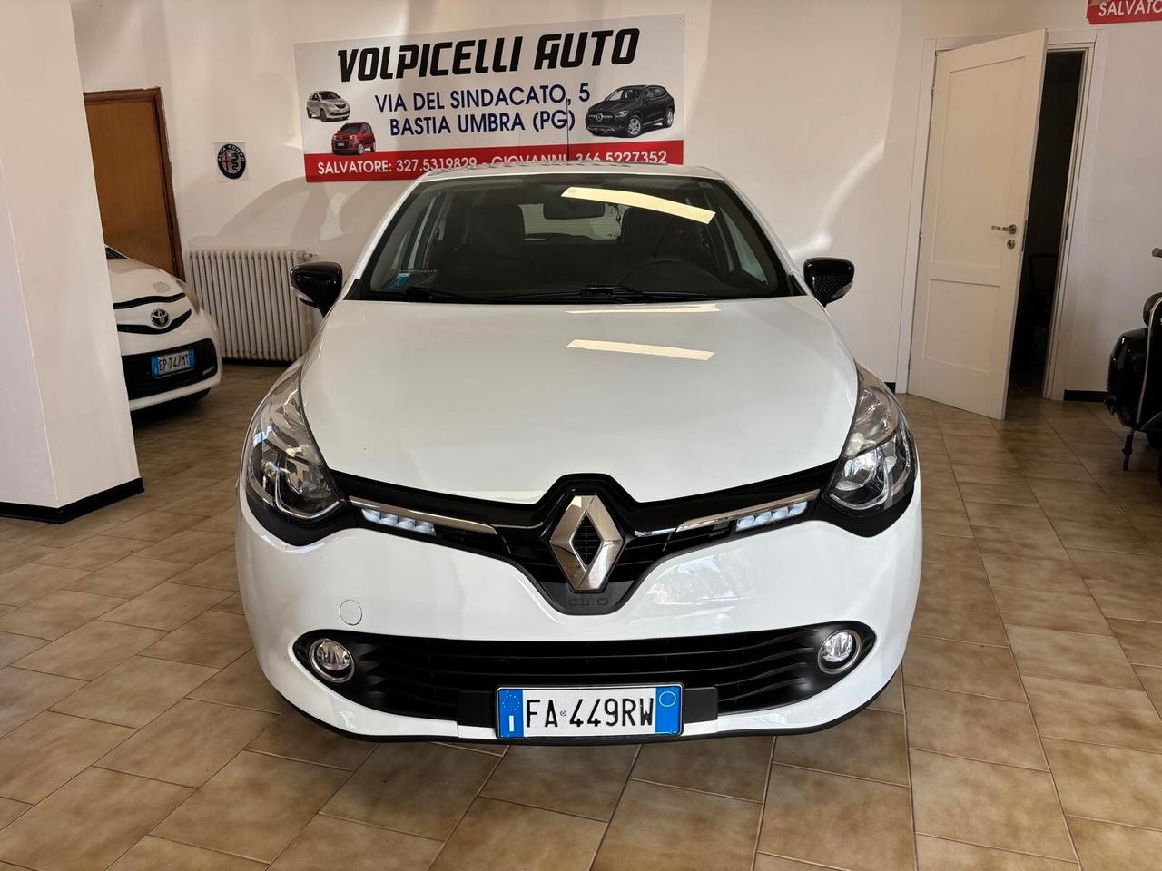 RENAULT CLIO ANNO 2015 DS 1.5 ADATTA NEOPATENTATI KM 83 MILA