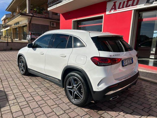 MERCEDES-BENZ GLA 200 d Automatic 4Matic Premium