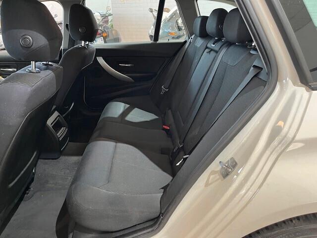 BMW 318 d Touring Business auto