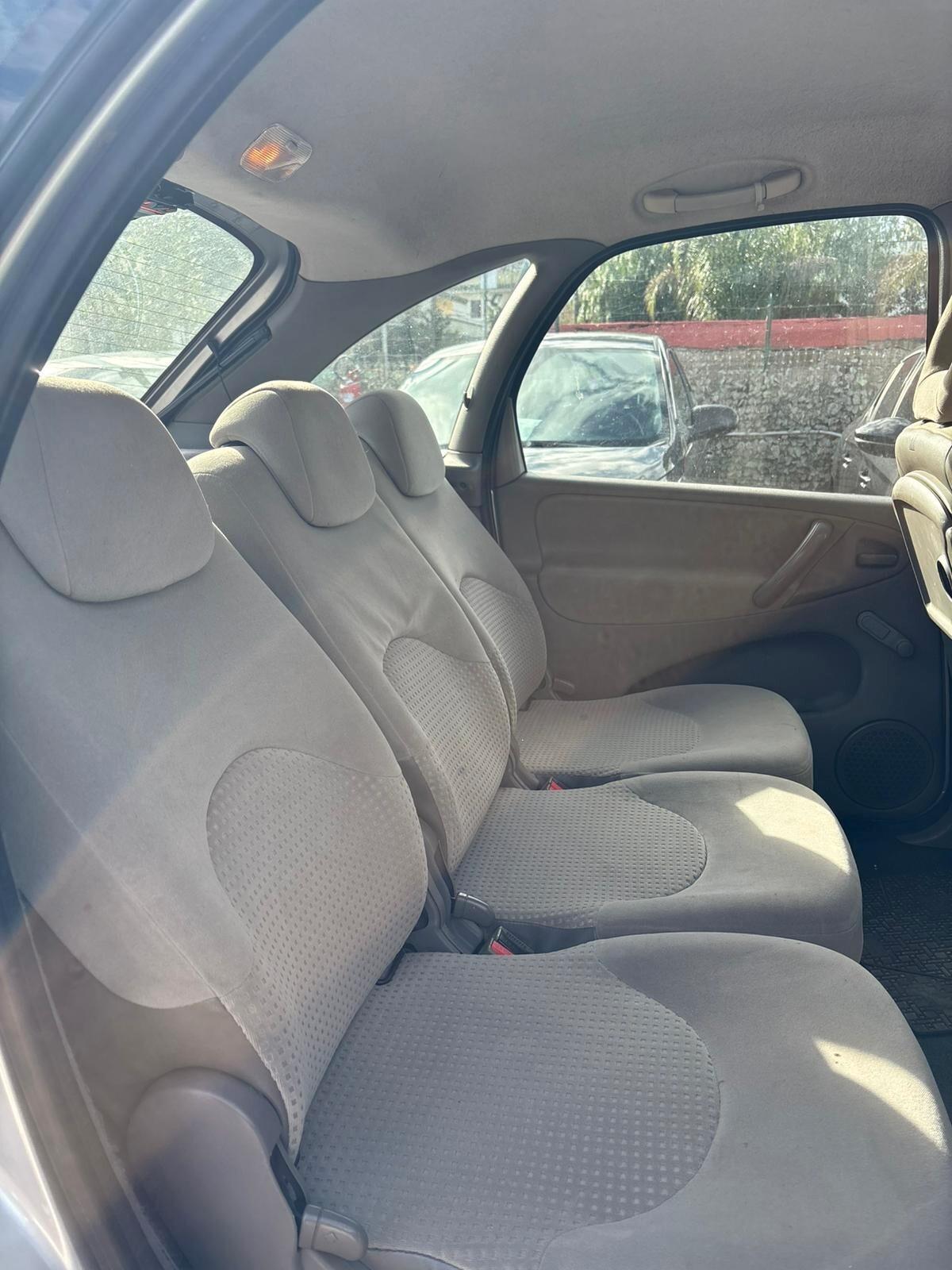 Citroen Xsara Picasso 2.0 HDi Elegance