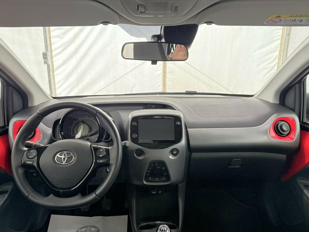Toyota Aygo 5 Porte 1.0 VVT-i x-play