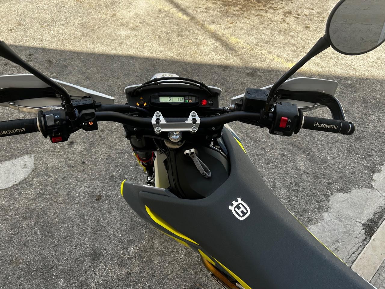 Husqvarna 701 Supermoto