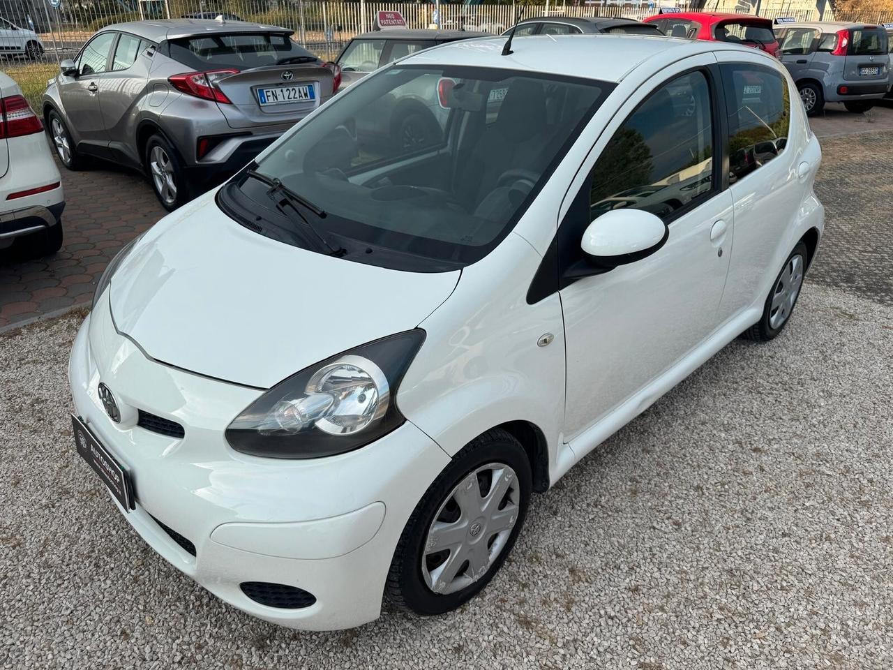 TOYOTA - Aygo - 12V VVT-i 5 porte Deep Ocean Connect - NEOPATENTATI - FINANZIABILE