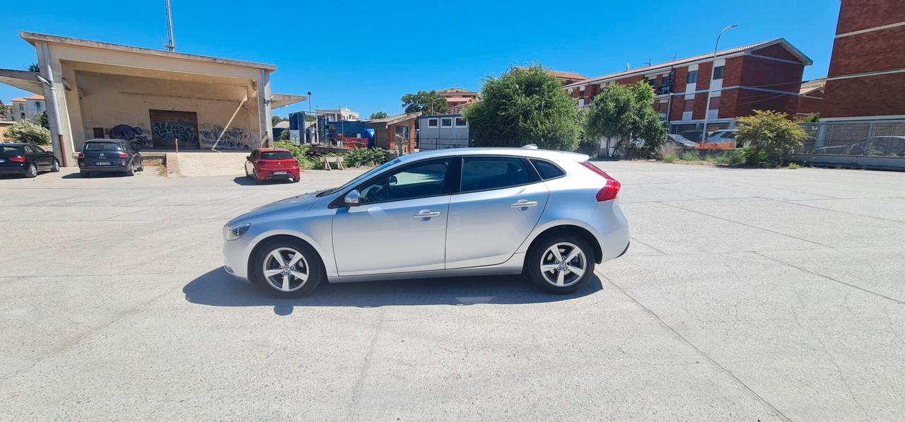 Volvo V40 D2 1.6 Momentum