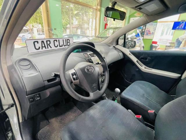 Toyota Yaris 1.3 5p. Sol Clima