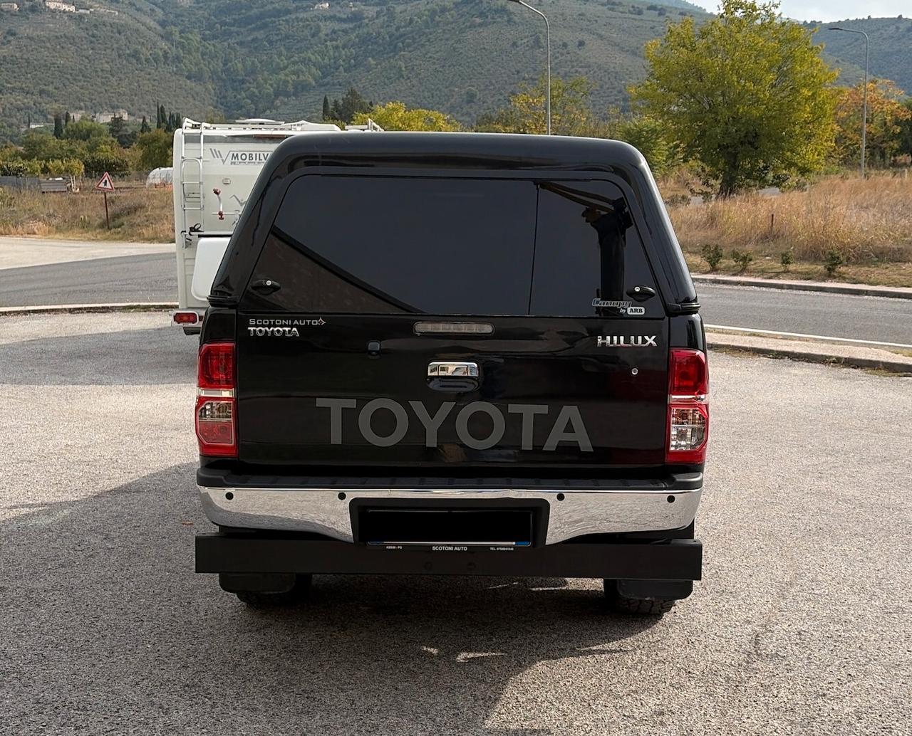 Toyota Hilux 3.0 D-4D aut.4WD 4p. DC Stylex