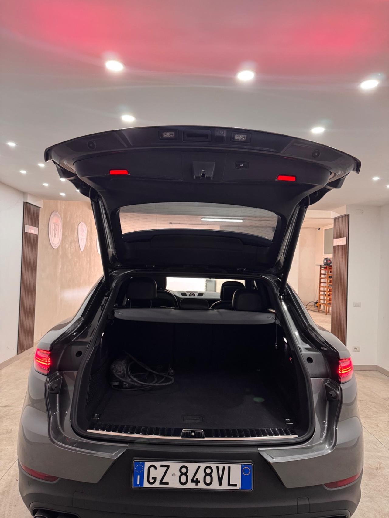 Porsche Cayenne Coupé 3.0 V6 E-Hybrid