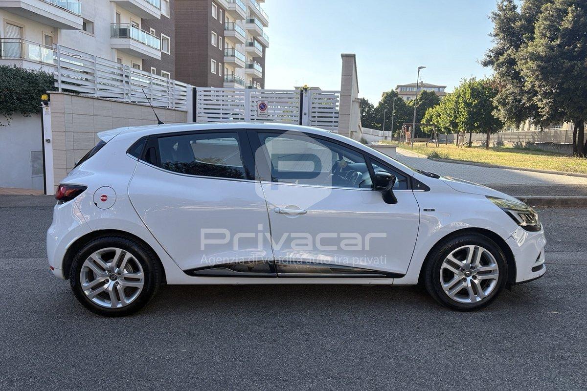 RENAULT Clio dCi 8V 75 CV 5 porte Moschino Zen