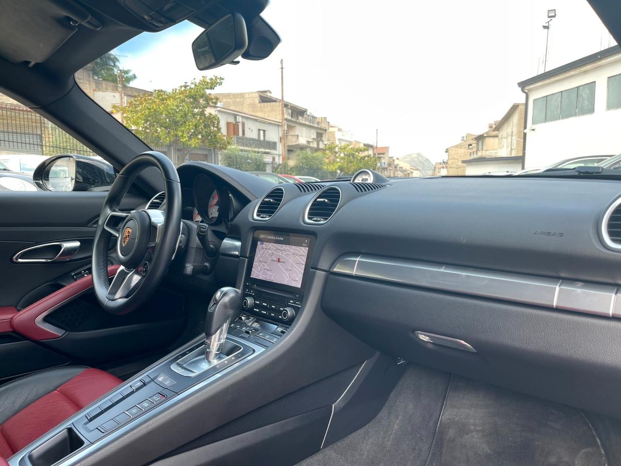 Porsche 718 Spyder Cayman 2.0