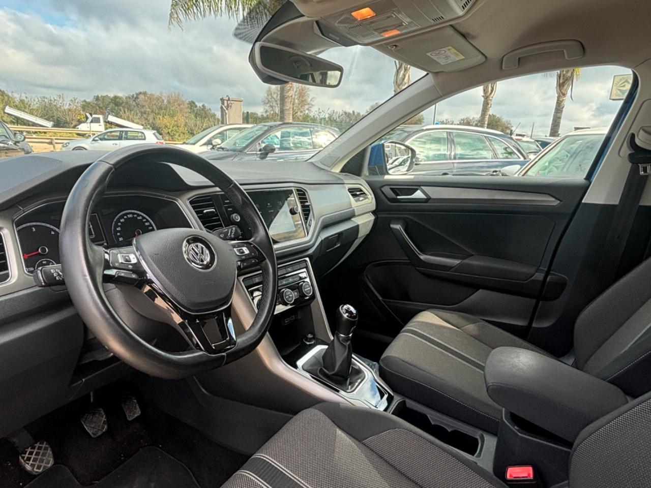 Volkswagen T-Roc 1.6 TDI - 2020 neopatentati-