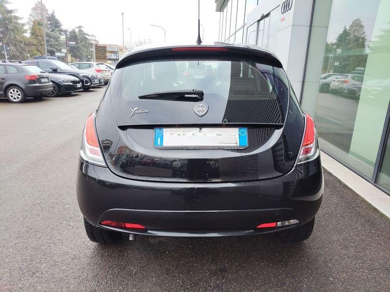 Lancia Ypsilon Ypsilon 1.2 69 CV 5 porte Silver
