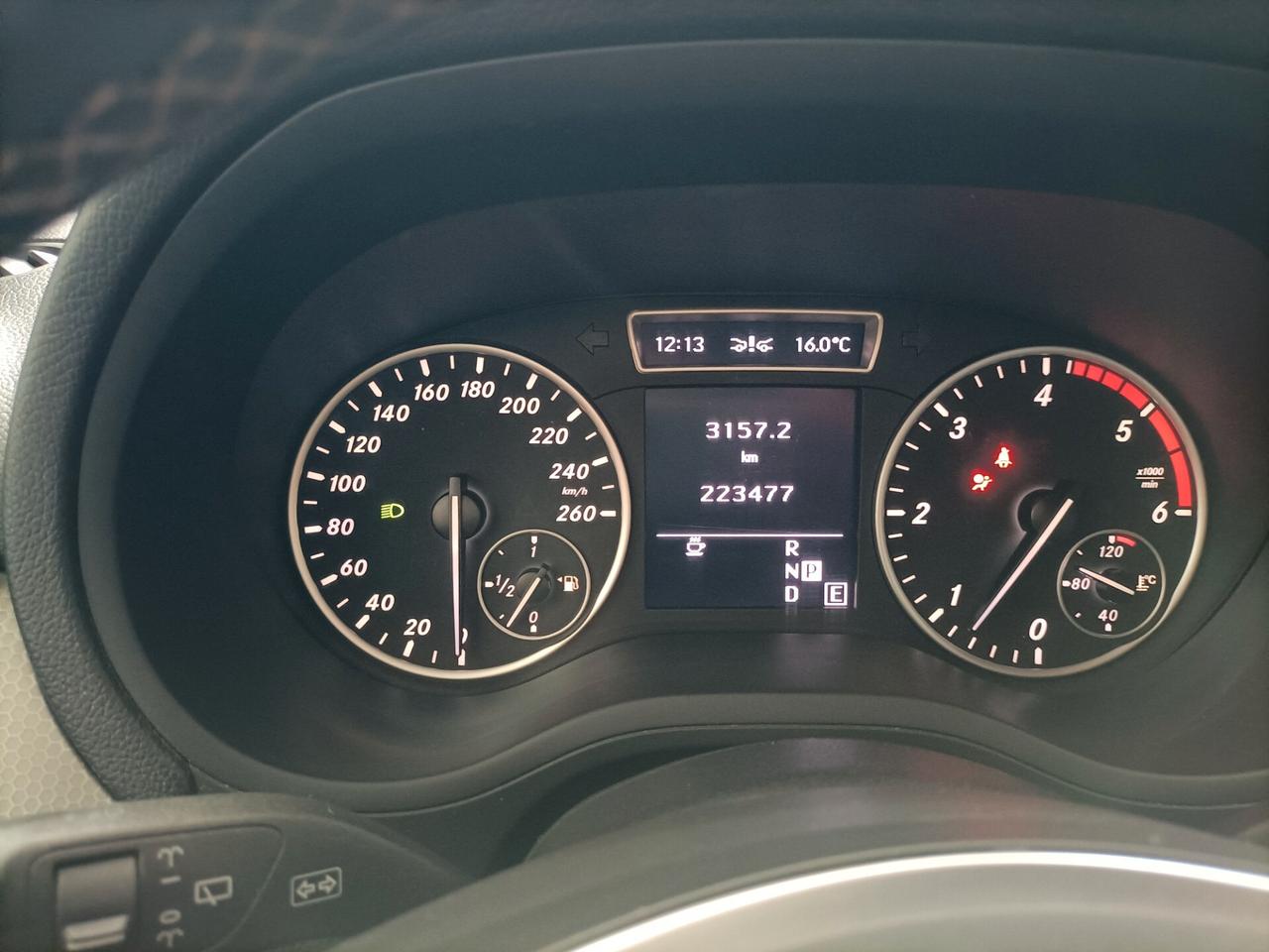 Mercedes-benz B 180 CDI BlueEFFICIENCY Premium 01/2012