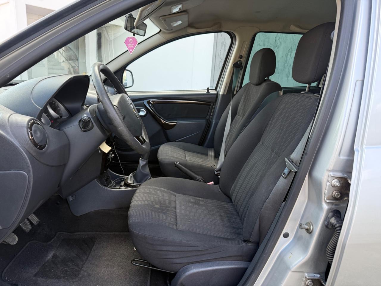 Dacia Duster 1.6 GPL DI SERIE 2032 NEOPAT. 2012