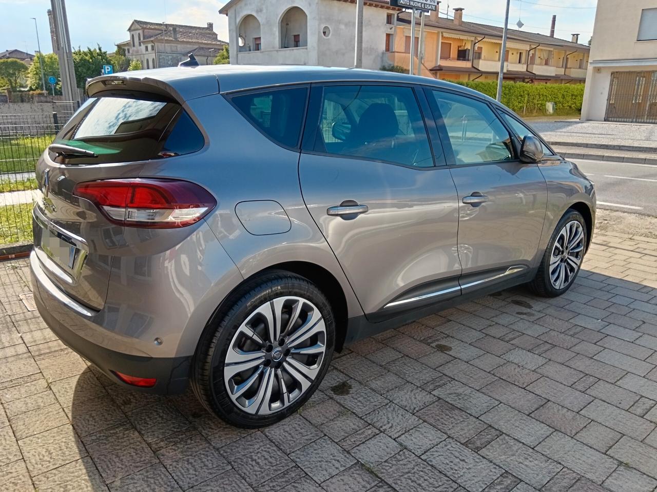 Renault Scenic Scénic TCe 140 CV EDC FAP Business