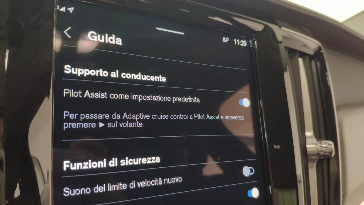 VOLVO S90 B4 Mild Hybrid Automatico Plus Bright