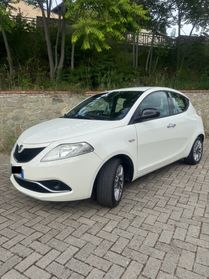 Lancia Ypsilon 1.2 Benzina 69Cv *PLATINUM* 2012