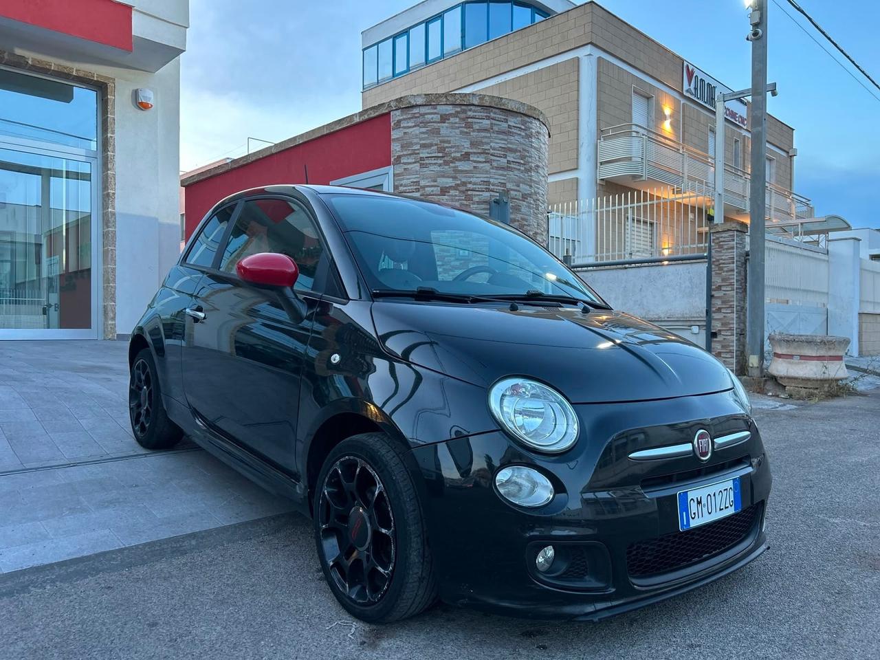 Fiat 500s 1.2 -2015 BLACK&RED