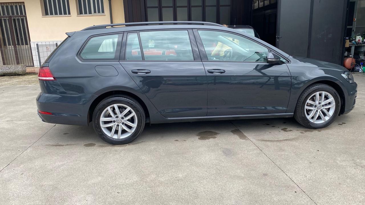 Volkswagen Golf Variant 1.6 TDI 115 CV Trendline BMT
