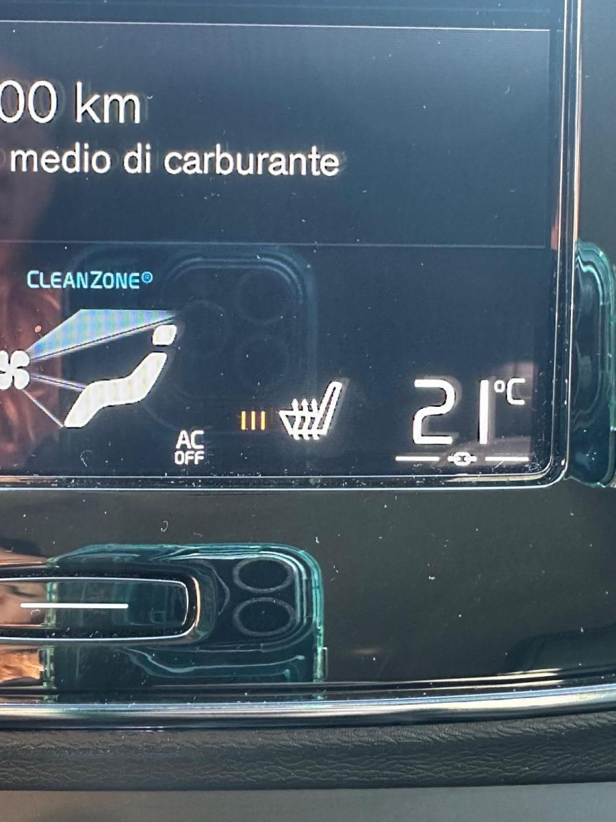 VOLVO - XC40 - T4 Recharge Plug-in Hyb. Inscr.Exp.