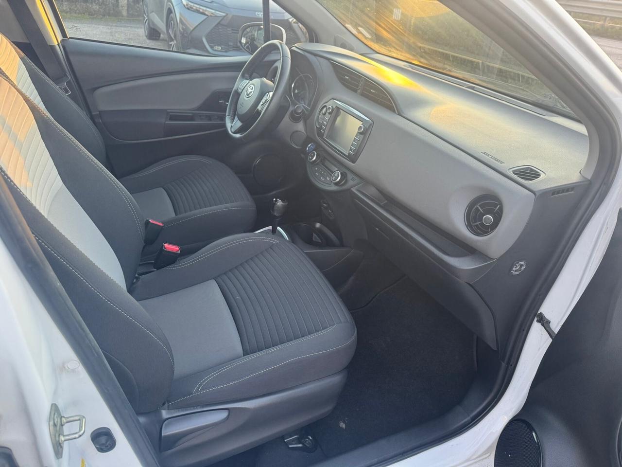 Toyota Yaris 1.5 Hybrid 5 porte Active