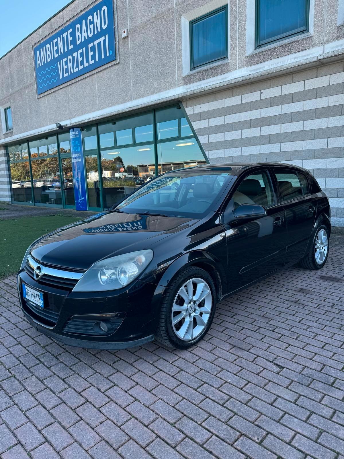 Opel Astra 1.9 CDTI 120CV Cosmo