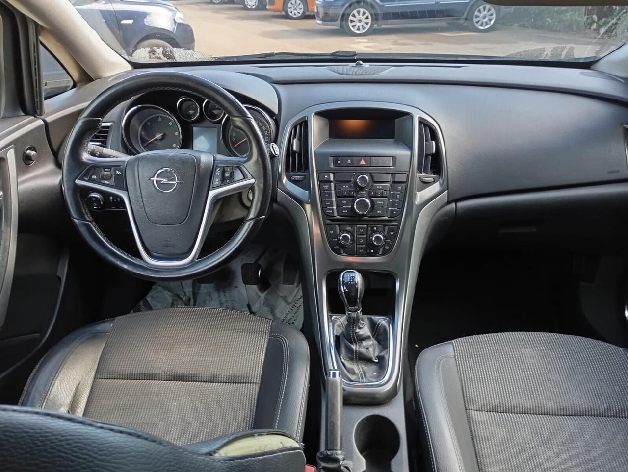 Opel Astra 1.7 CDTI 110CV Sports Tourer Cosmo
