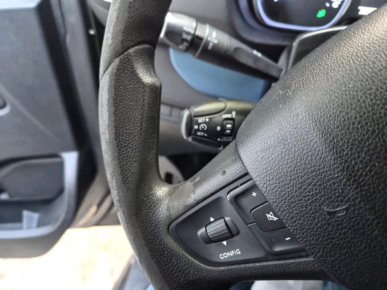 Peugeot Expert 8 POSTI BlueHDi Full Optional