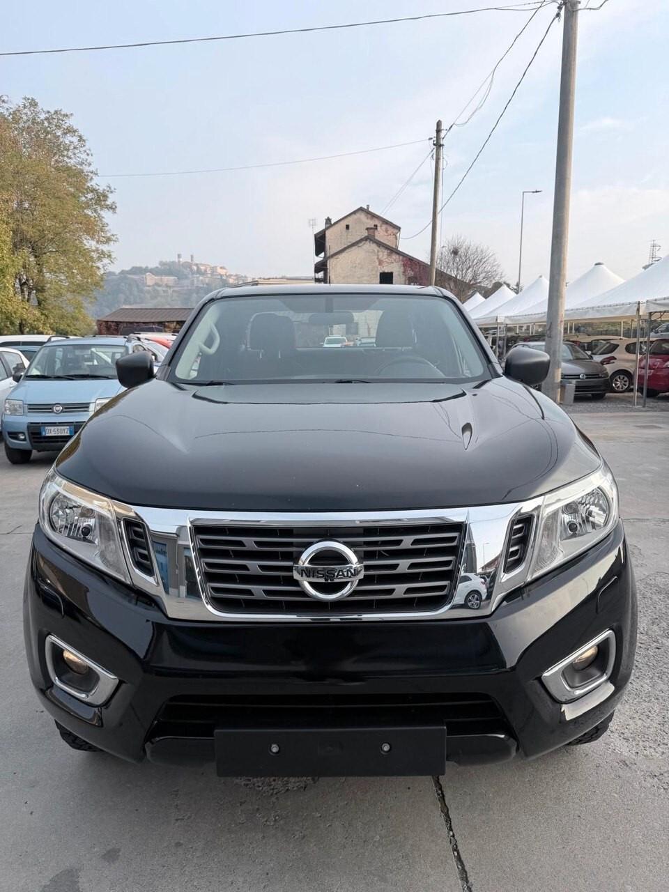 Nissan Navara 2.3 dCi 4WD King Cab Acenta