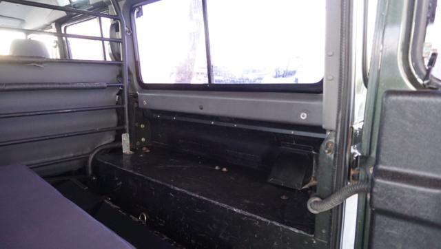 LAND ROVER Defender 110 2.5 Td5 cat S.W. S