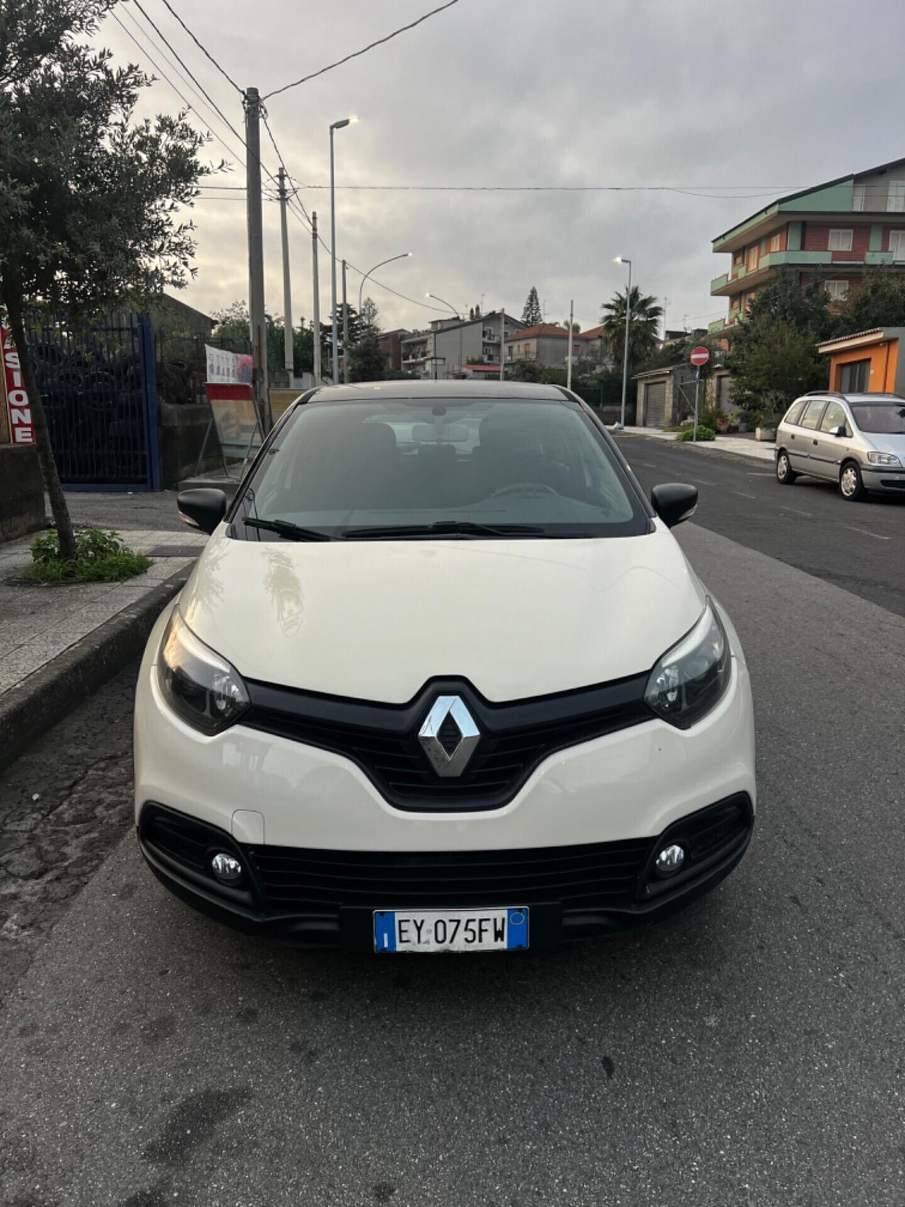 Renault Captur 1.5 dCi 90 CV neopatentati 2015