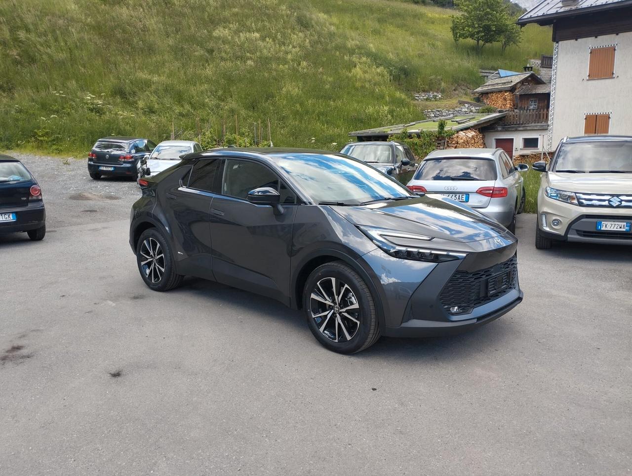 Toyota C-HR 2.0 Hybrid E-CVT Trend