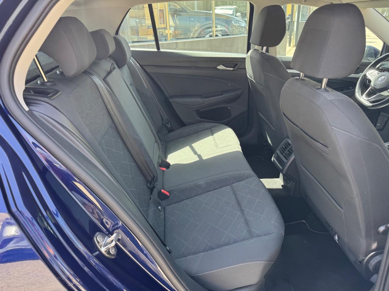 VOLKSWAGEN GOLF 8 2.0 TDI 115 CV NEO PATENTATI FULL IVA
