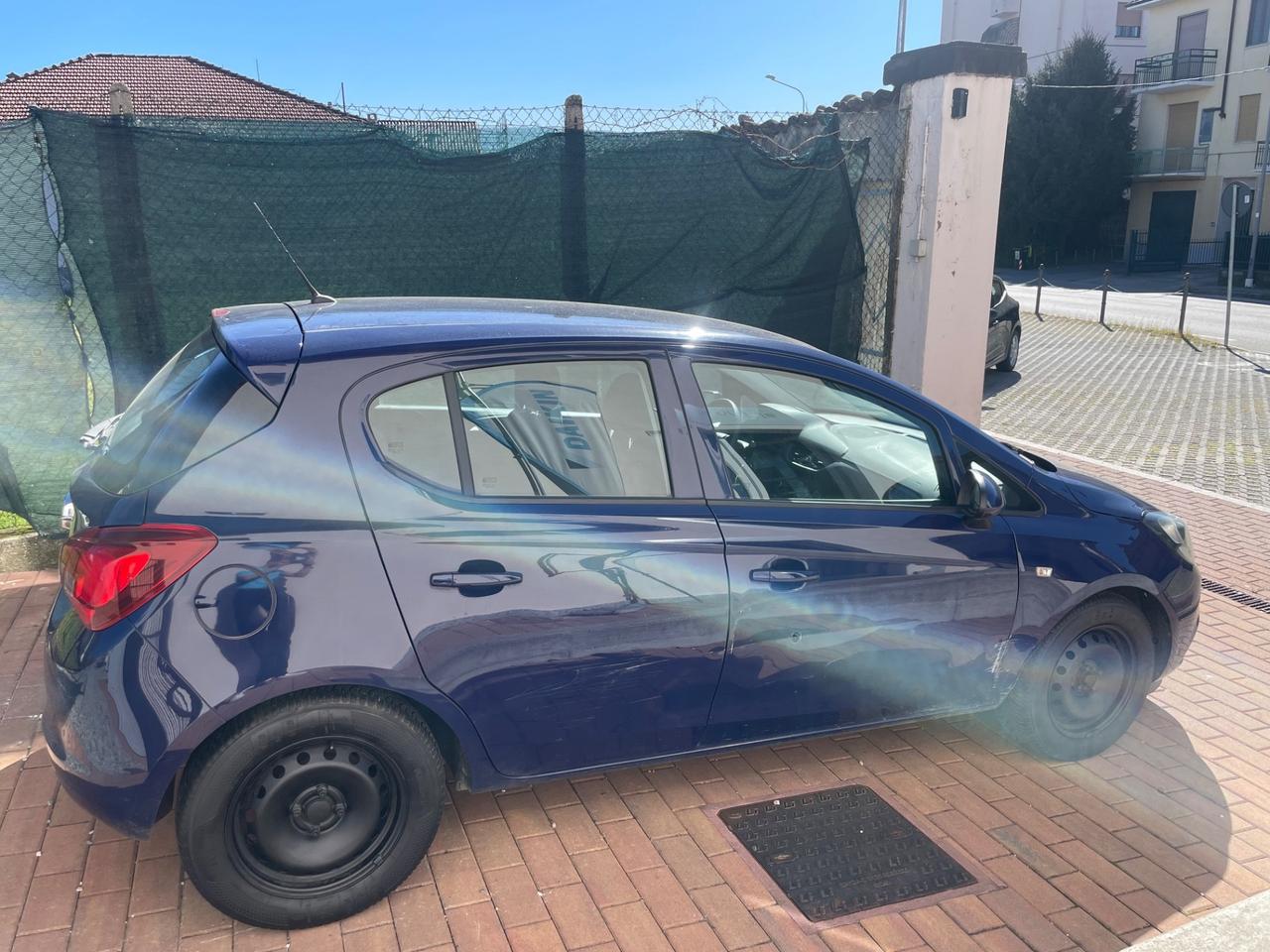 Opel Corsa 1.2 5 porte