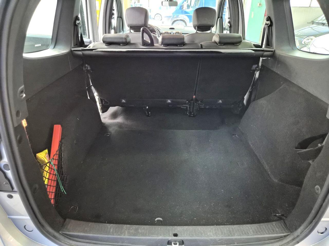 Dacia Lodgy 1.6 GPL Stepway Brave