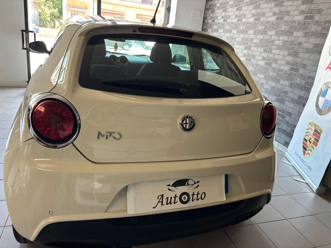 Alfa Romeo MiTo 1.3 JTDm 16V 90 CV Distinctive Sport Pack