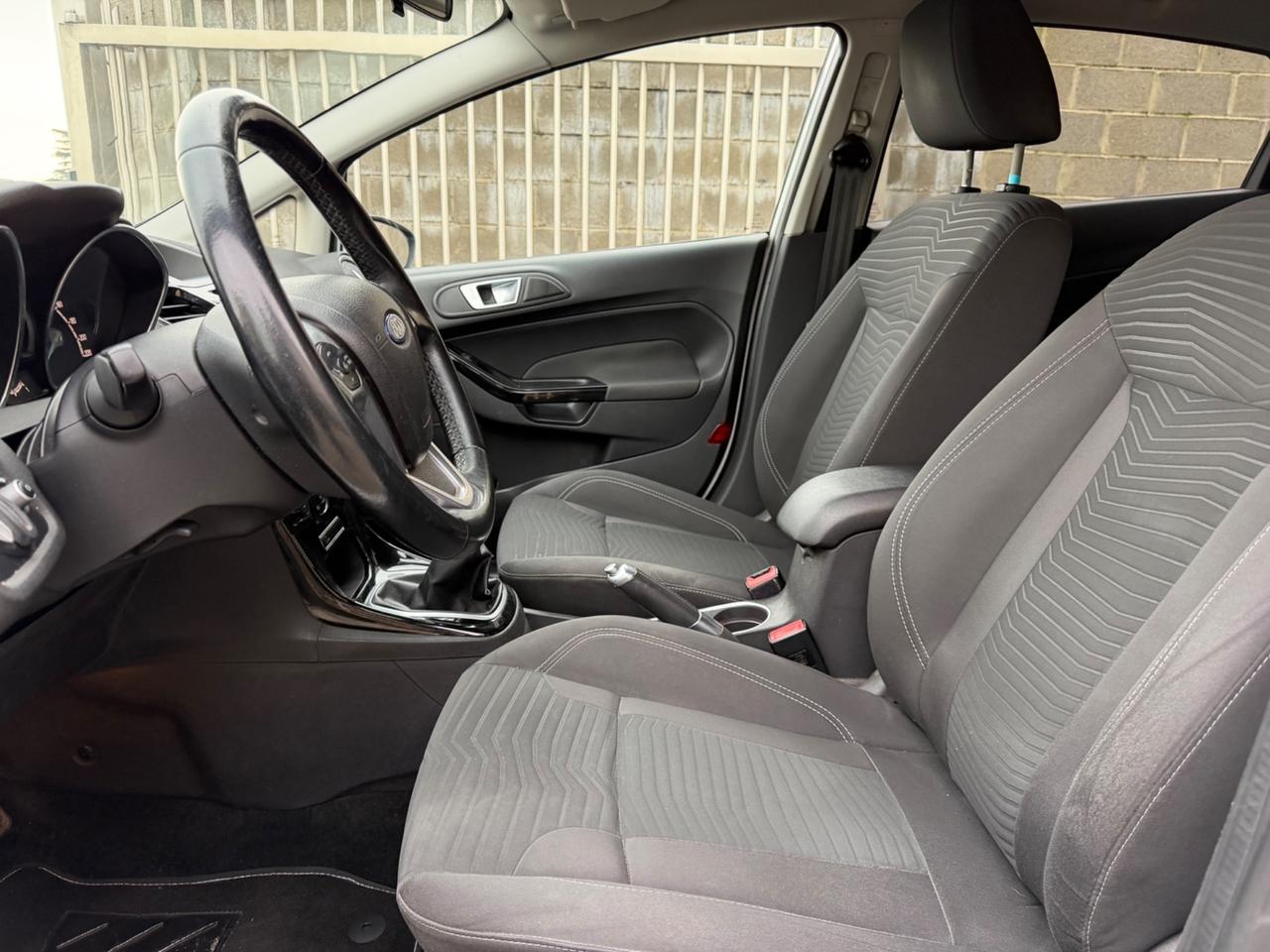 Ford Fiesta 1.2 60CV 5 porte Titanium