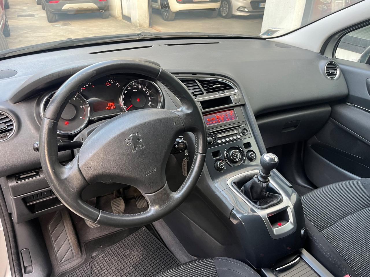 Peugeot 5008 1.6 HDi 112CV Business