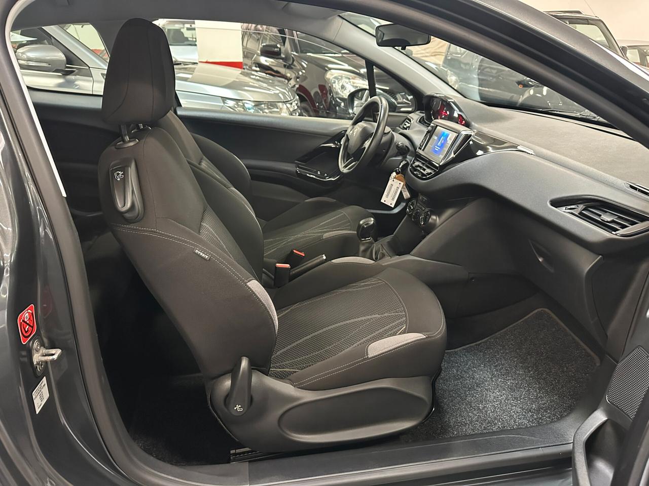 Peugeot 208 1.2 VTi 82 CV 3 porte Active