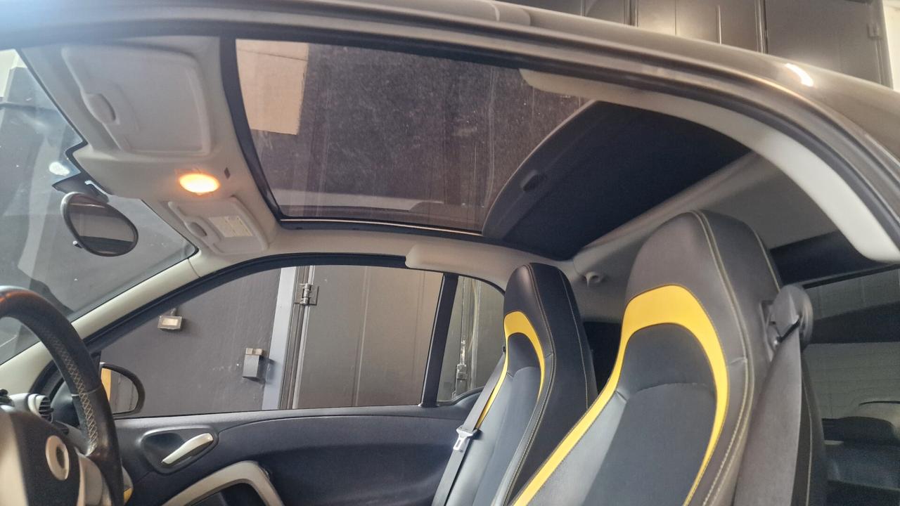 Smart ForTwo 1000 52 kW MHD coupé passion