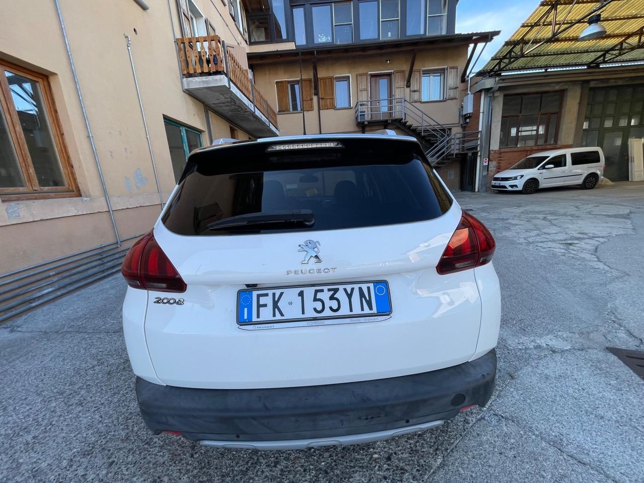 Peugeot 2008 BlueHDi 120 S&S Allure