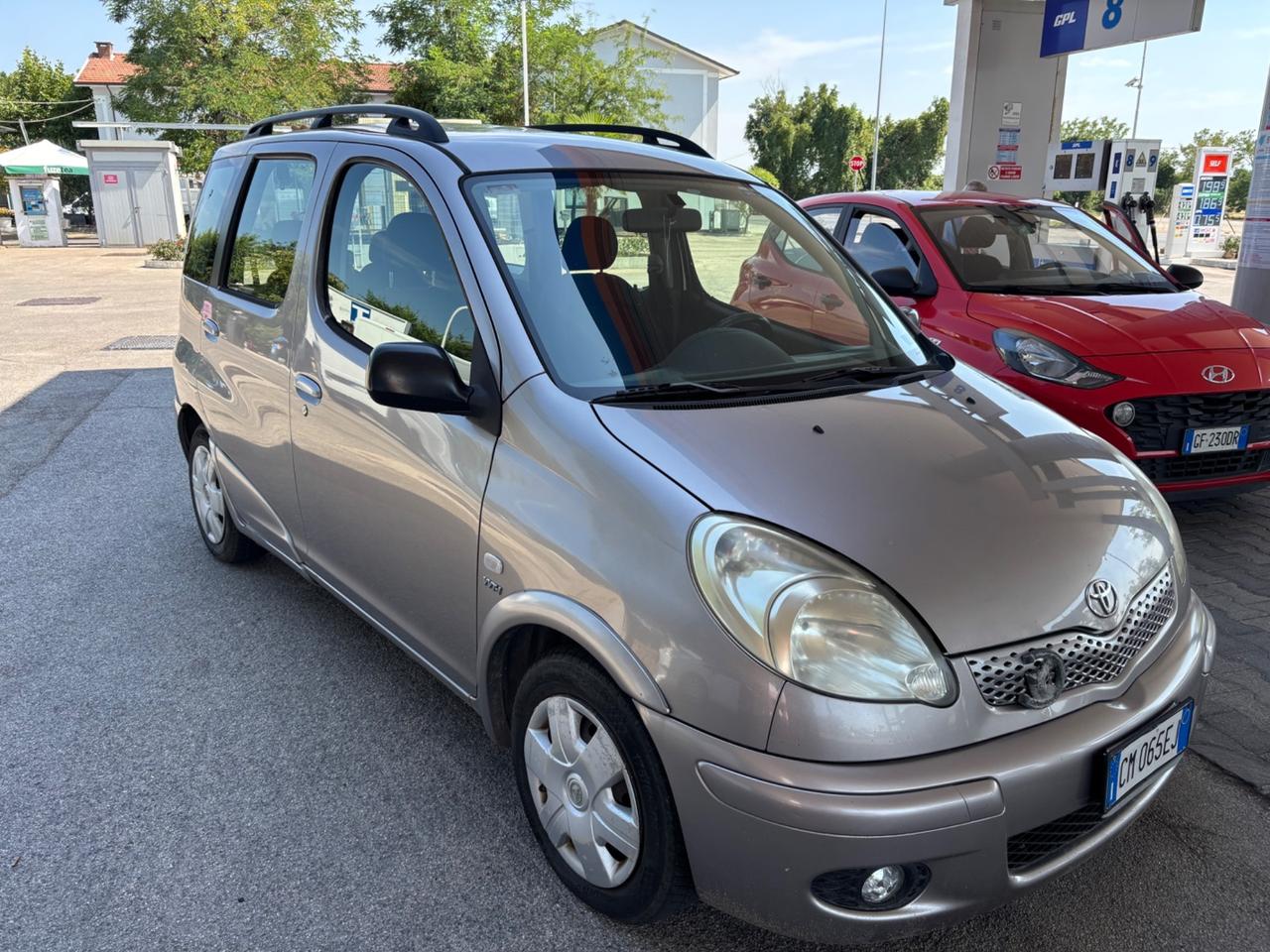 Toyota Yaris Verso 1.3i 16V cat Luna '03
