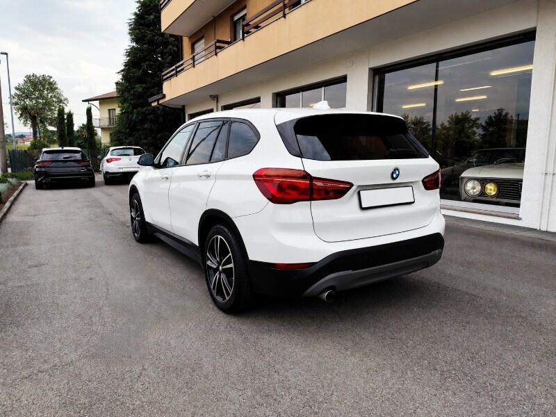 BMW X1 (F48) X1 sDrive18d Business