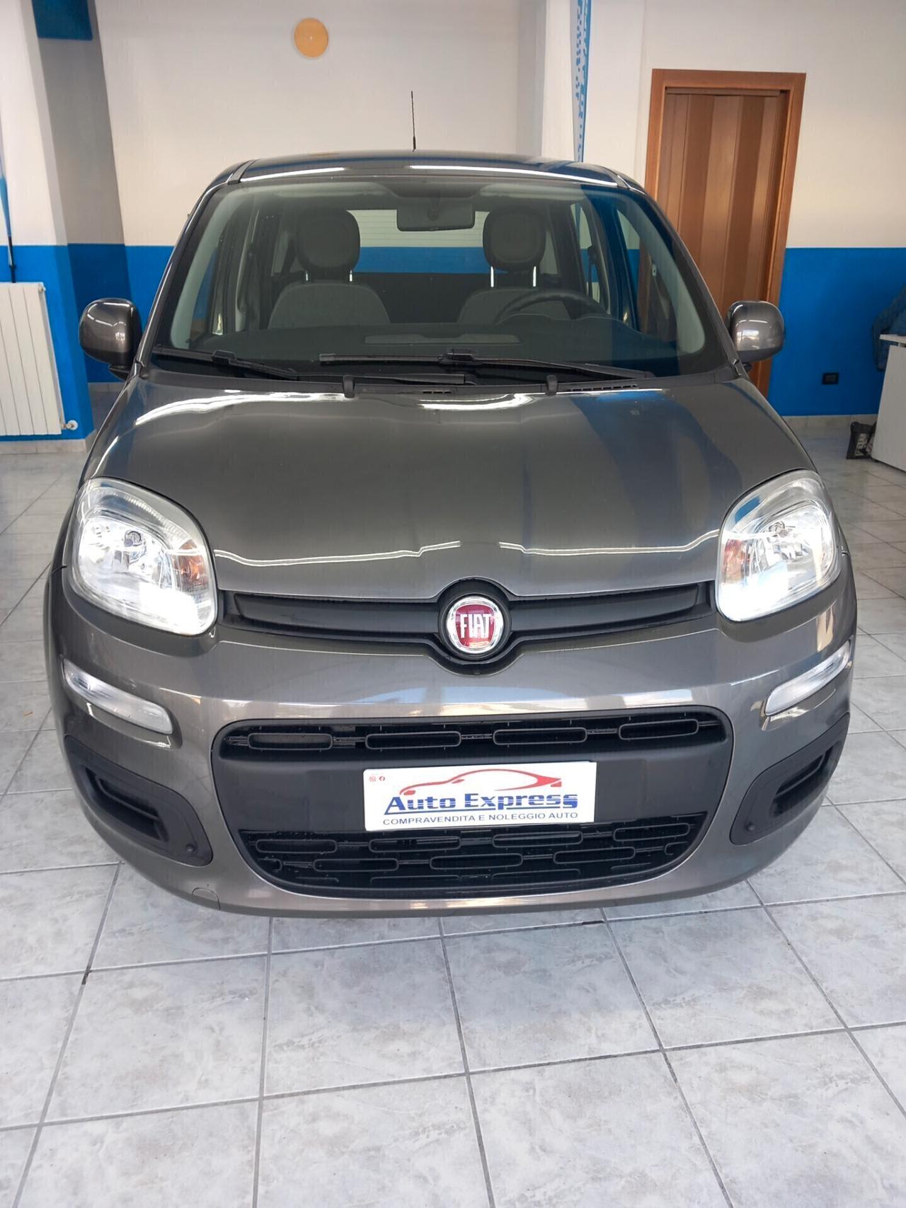 Fiat Panda anno 2022 ibrida benzina 3 mila km