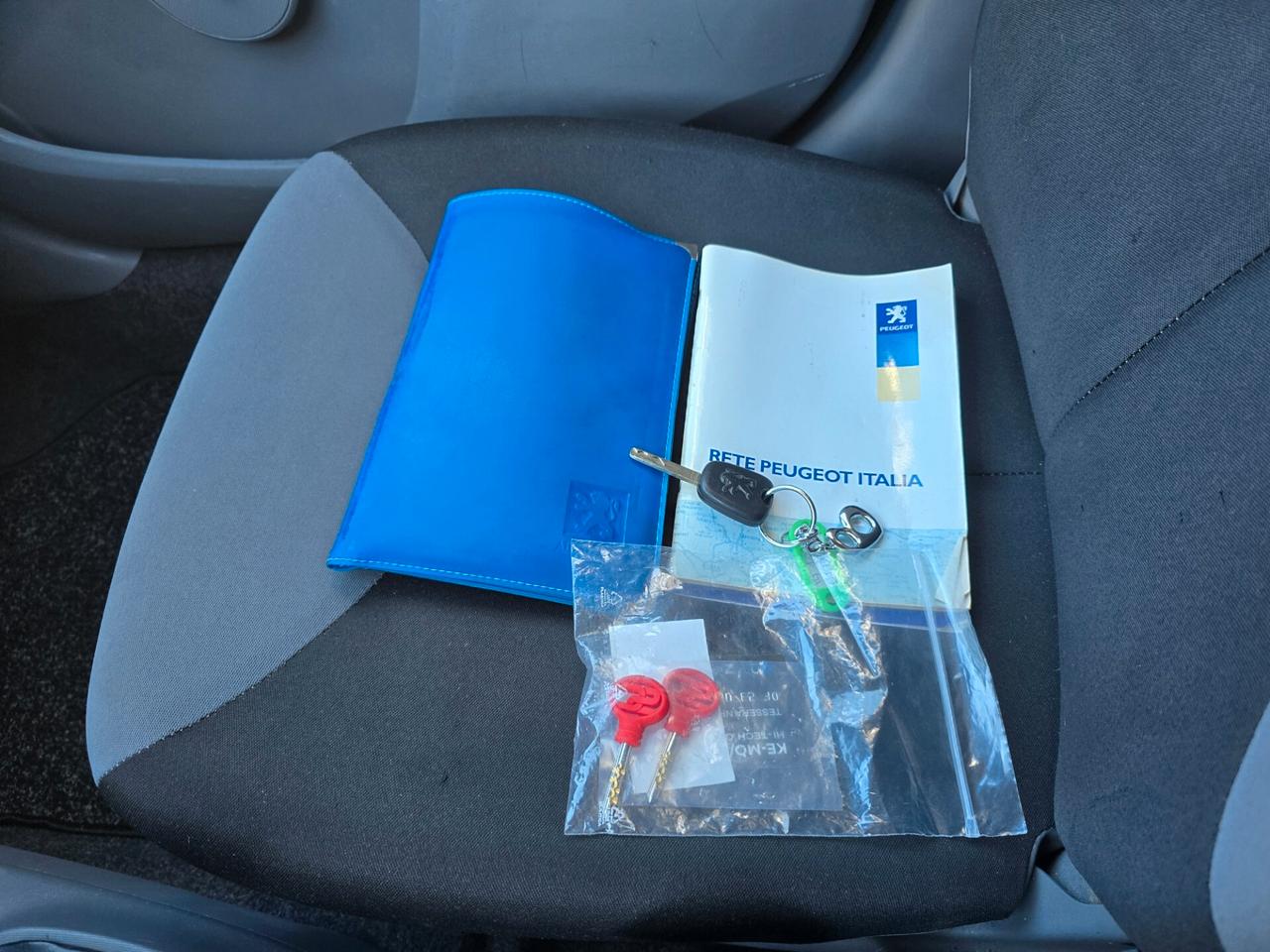 Peugeot 107 1.0 68CV 5p. Sweet Years