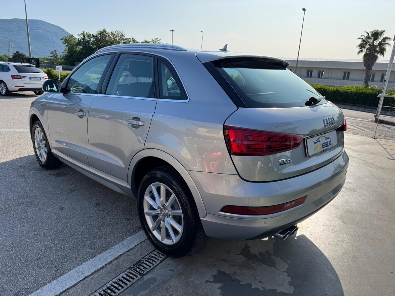 Audi Q3 2.0 TDI 120 CV Sport