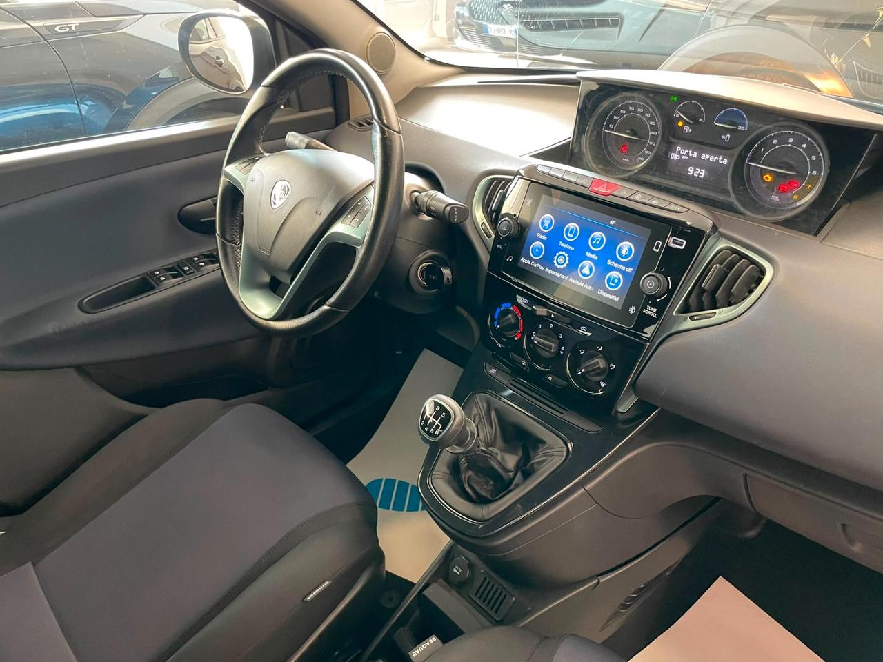 Lancia Ypsilon 1.0 FireFly 5 porte S&S Hybrid Gold Plus