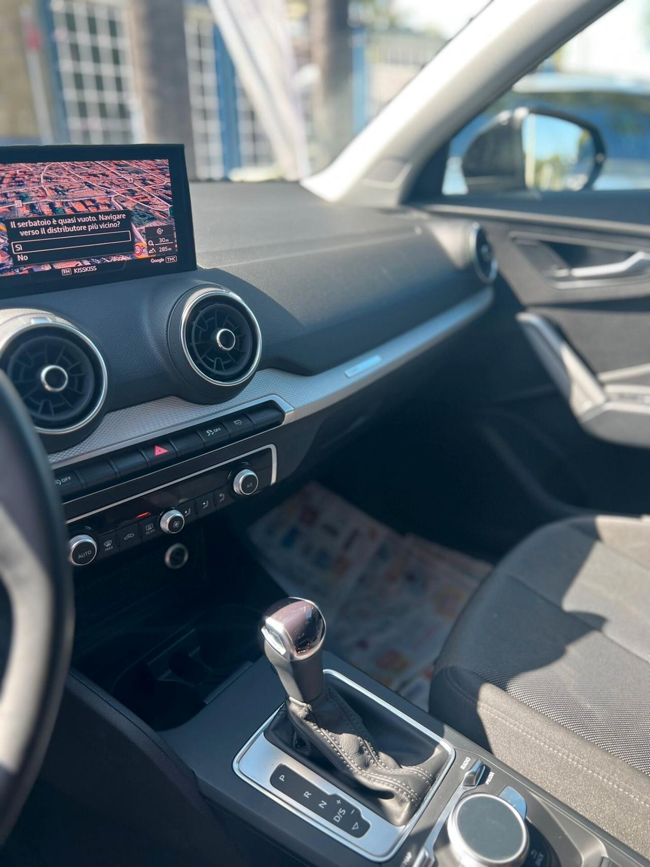 Audi Q2 35 TDI quattro S tronic Identity Black